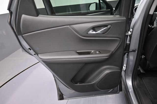 Used 2025 Chevrolet Blazer LT FWD image 27