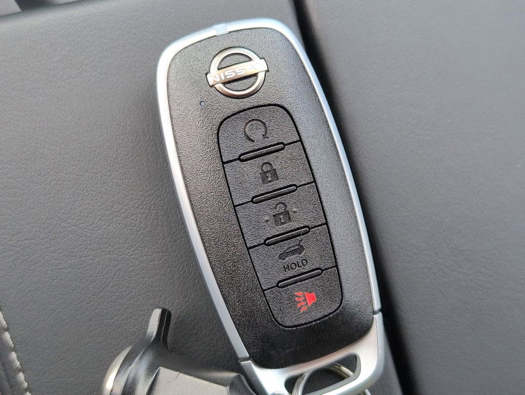 New 2026 Nissan Rogue Platinum image 32