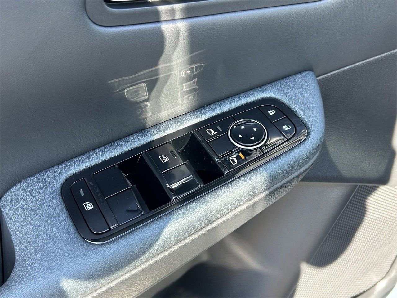 New 2026 Nissan Leaf Platinum+ w/ Cargo Package (Platinum+) image 26