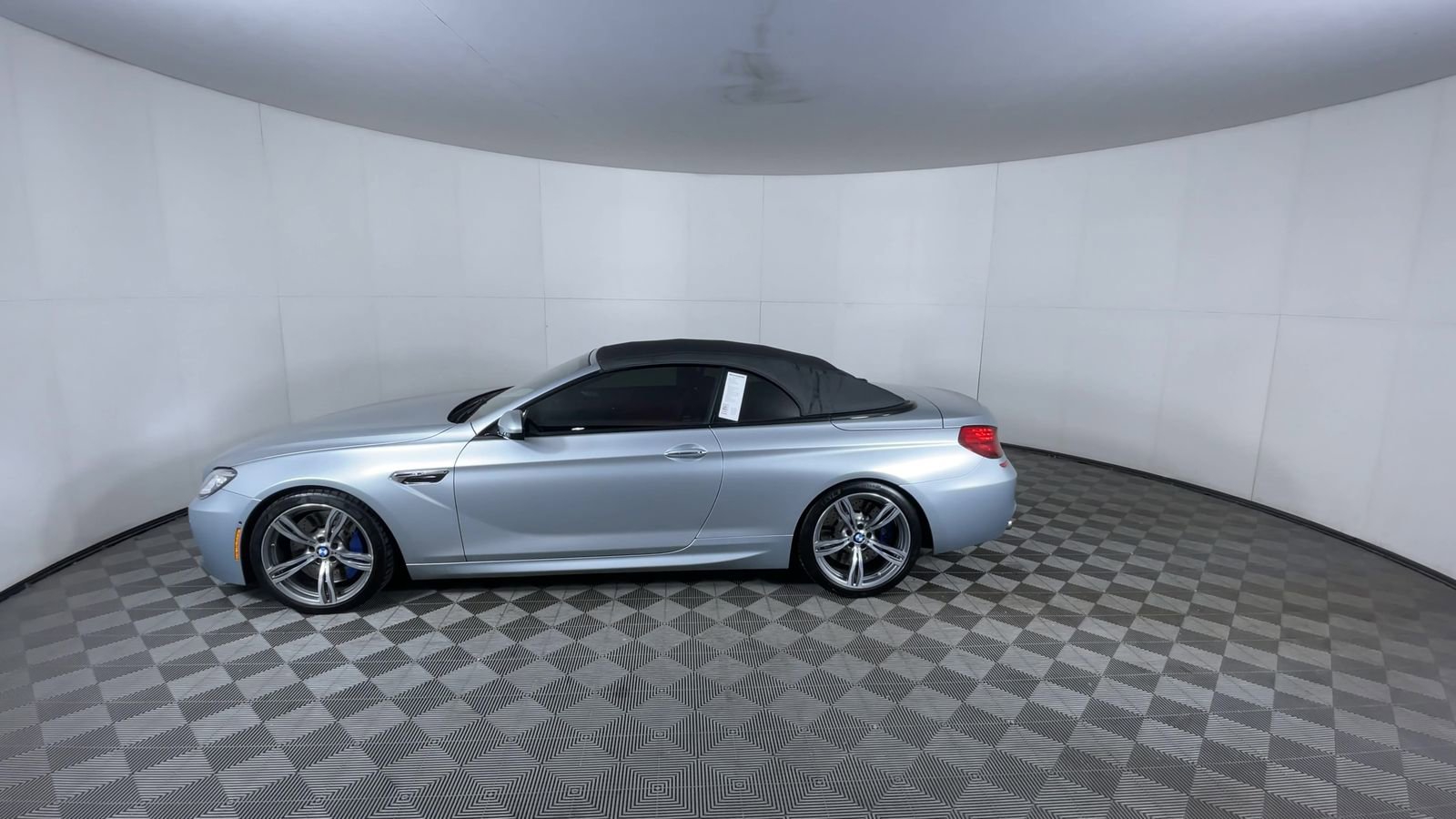 Used 2013 BMW M6 Convertible RWD image 4
