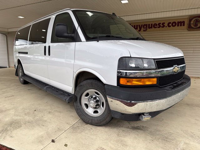 Used 2019 Chevrolet Express 3500 LT w/ LT Preferred Equipment Group RWD image 2