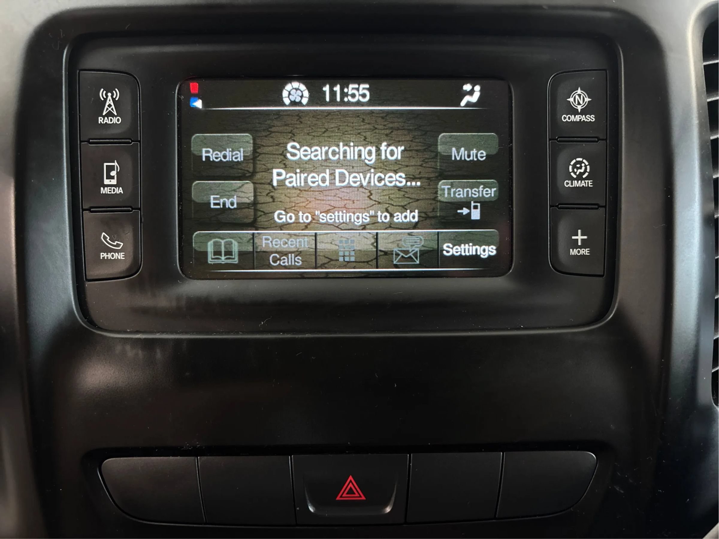 Used 2015 Jeep Cherokee Latitude w/ Cold Weather Group AWD/4WD image 40