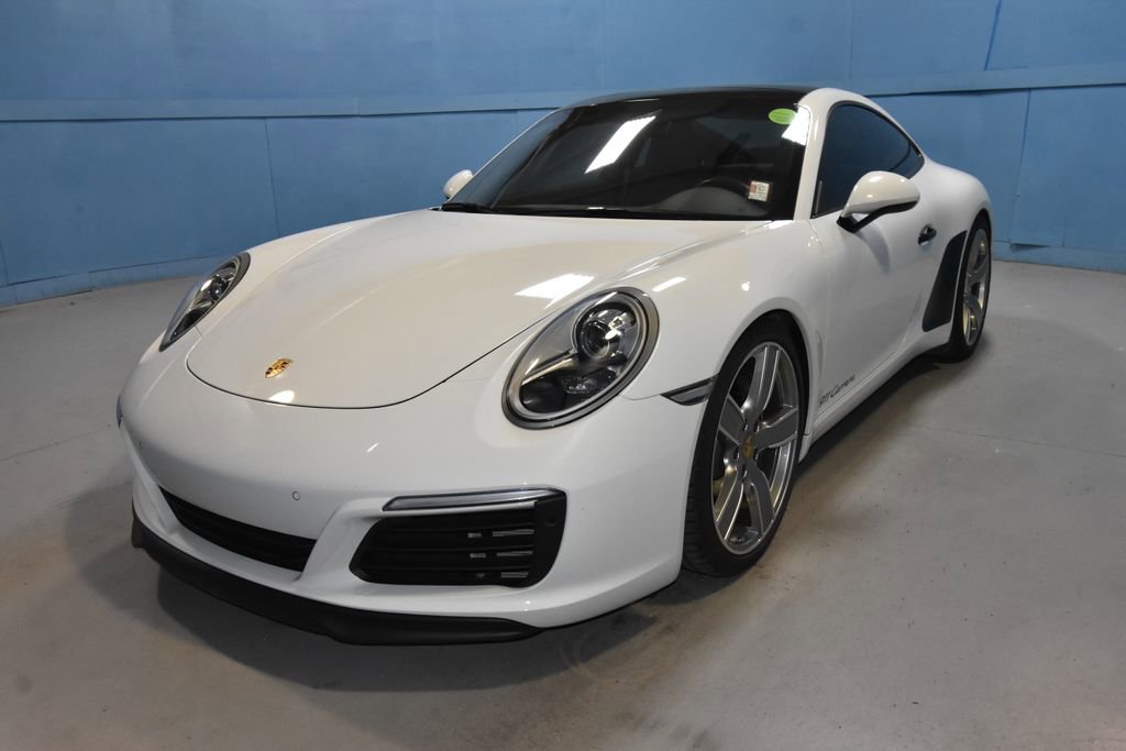 Used 2019 Porsche 911 Carrera RWD image 1