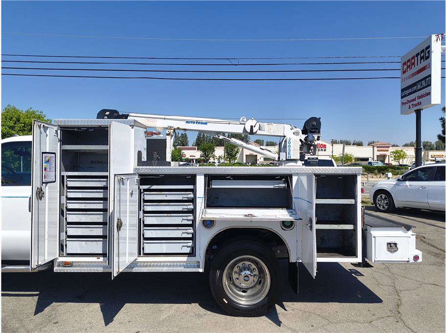 Used 2016 Ford F550 2WD Regular Cab Super Duty image 15