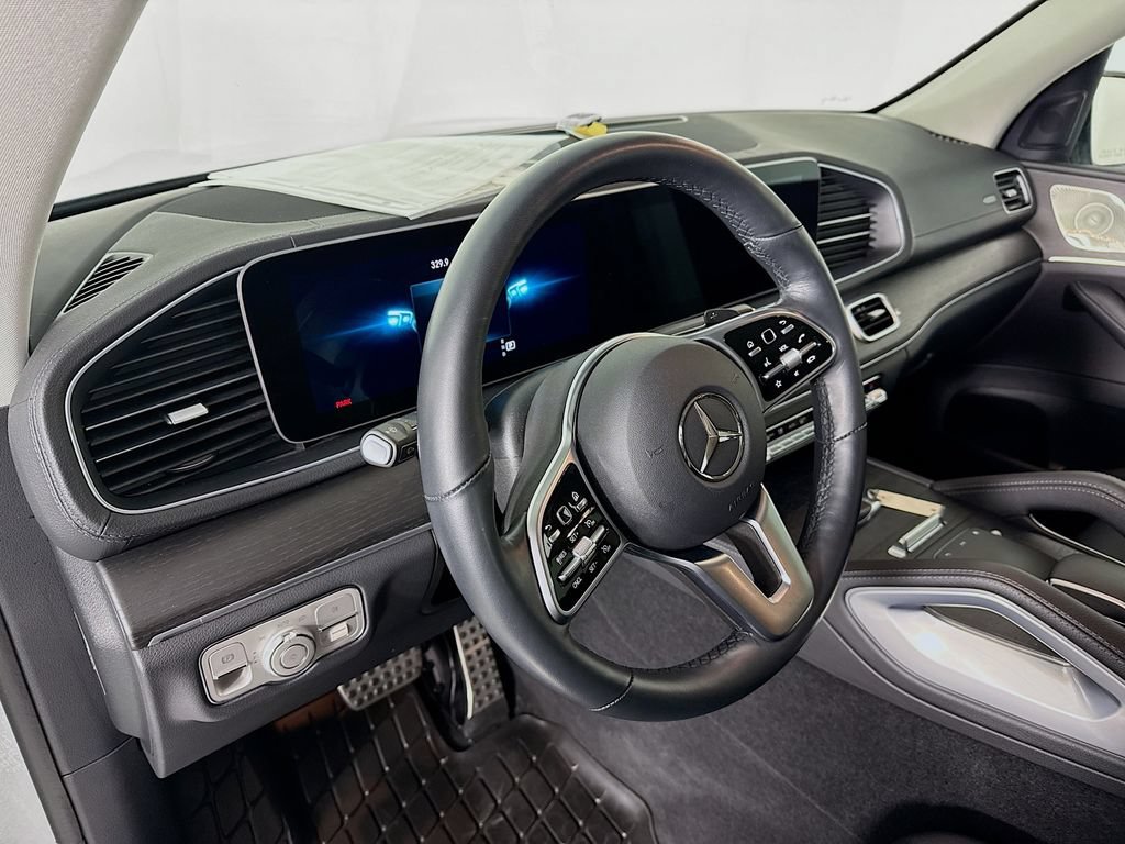 Used 2022 Mercedes-Benz GLS 450 4MATIC image 4