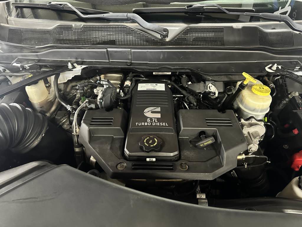 Used 2020 RAM 3500 Laramie image 16