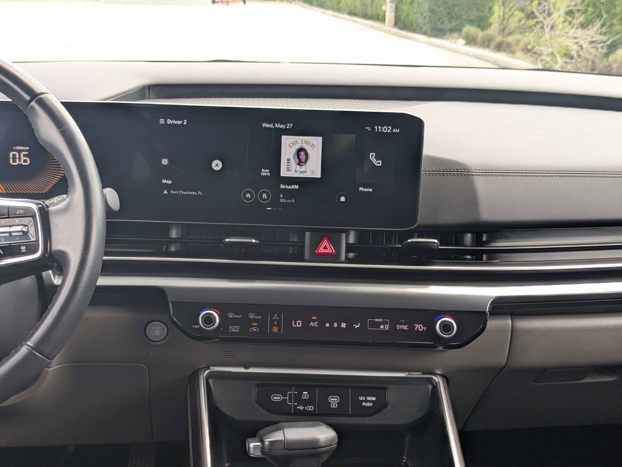 Used 2025 Kia Carnival FWD image 22