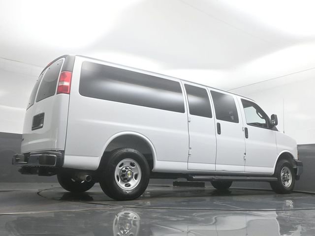 New 2025 Chevrolet Express 3500 LT w/ LT Preferred Equipment Group RWD image 13
