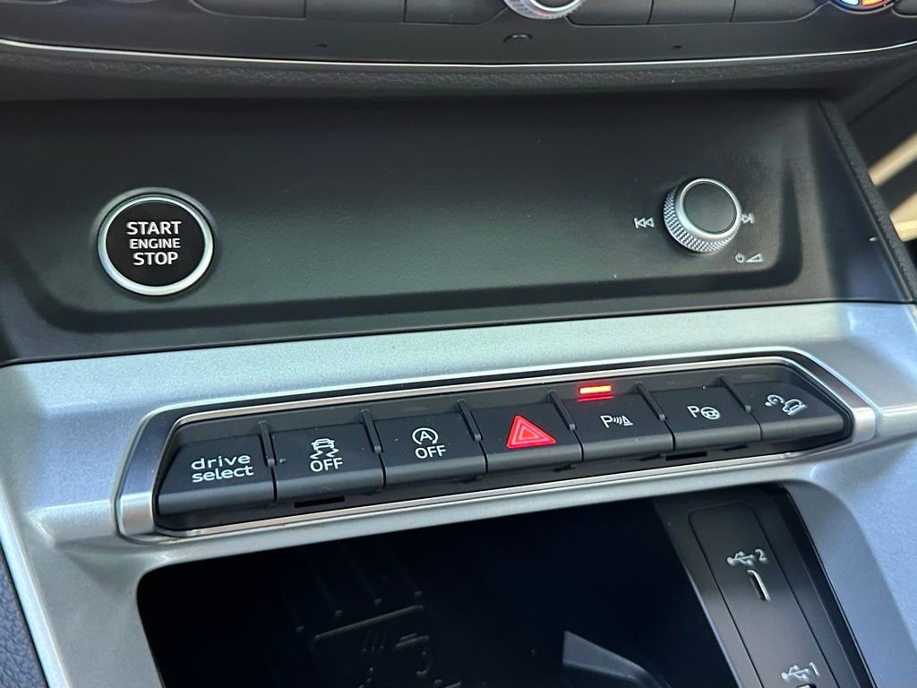 Used 2021 Audi Q3 2.0T Premium Plus w/ Premium Plus Package image 59