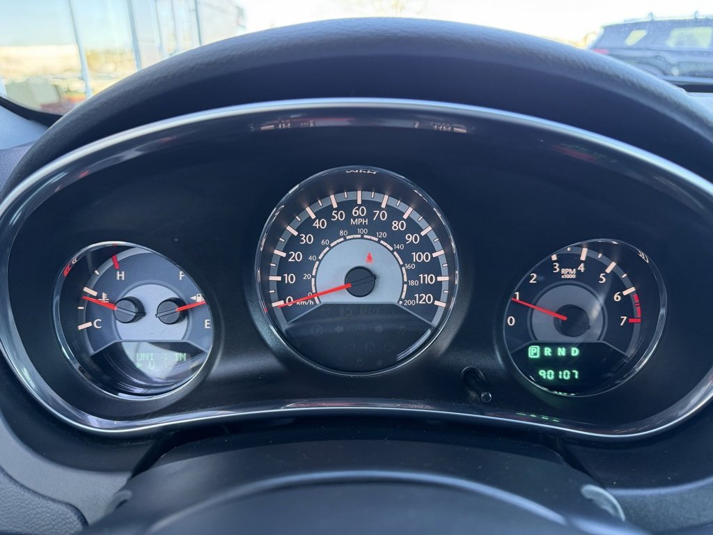 Used 2013 Chrysler 200 Touring image 19