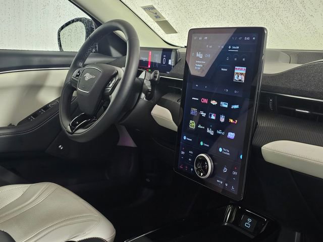 Used 2024 Ford Mustang Mach-E Premium image 10