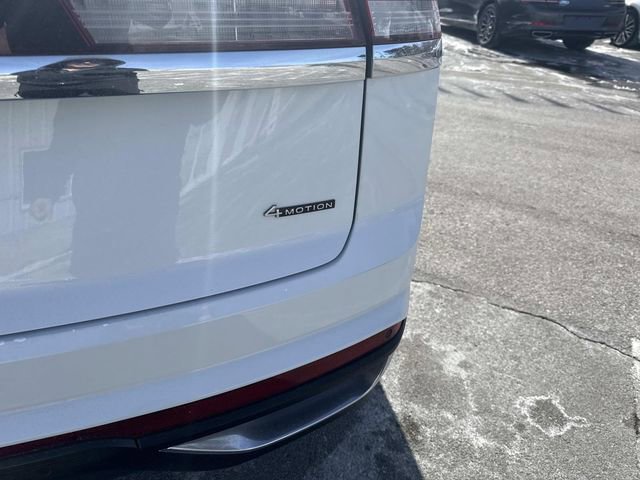 Used 2024 Volkswagen Atlas Cross Sport SE AWD/4WD image 7