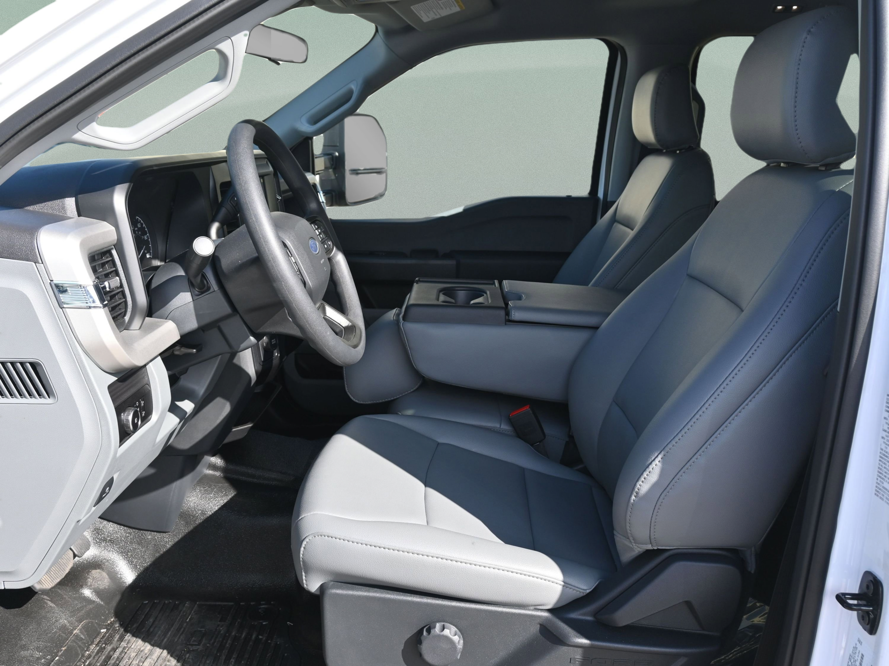 New 2026 Ford F550 2WD Crew Cab image 6