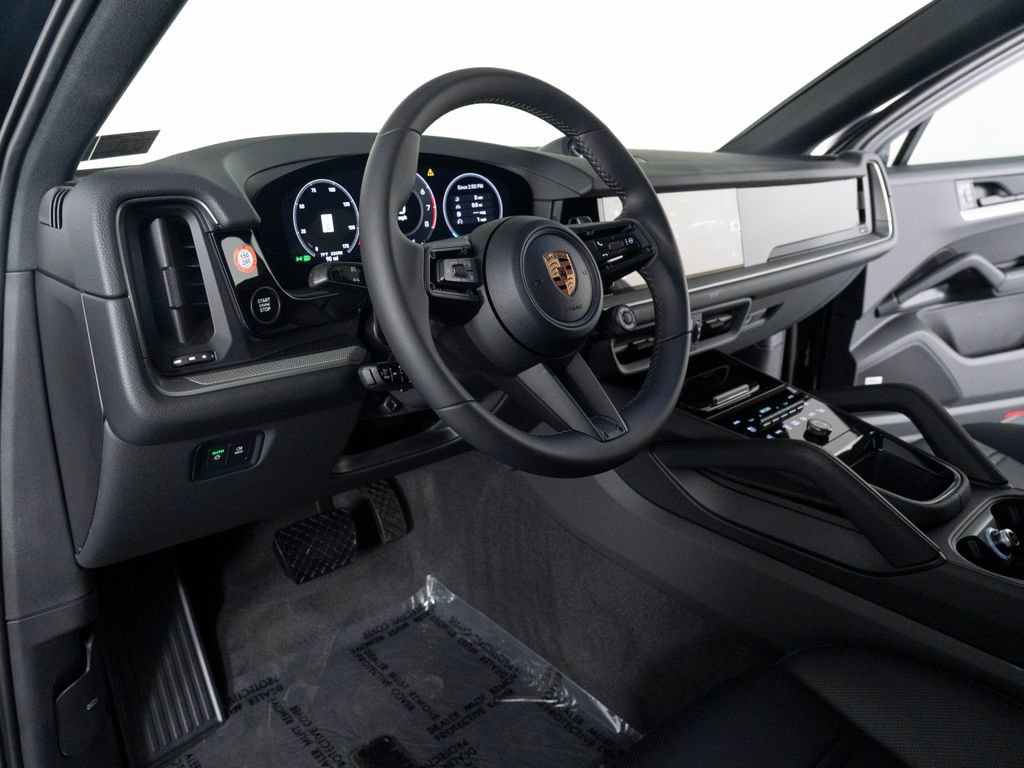 New 2026 Porsche Cayenne Coupe AWD/4WD image 16