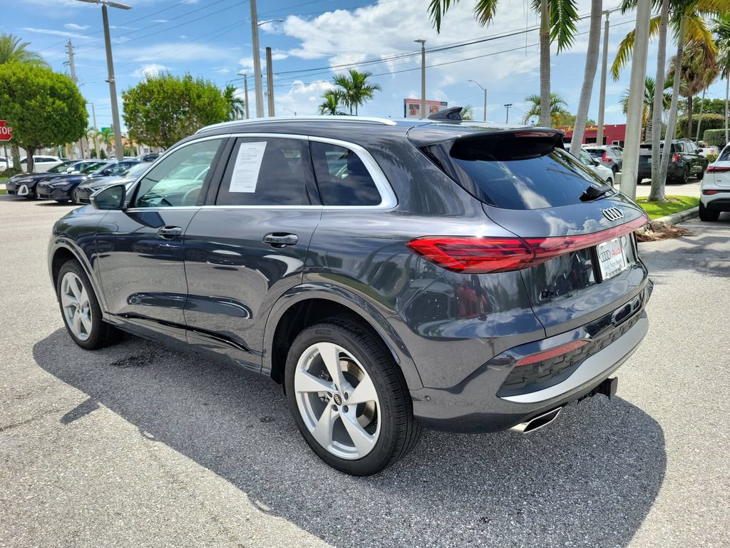 Used 2025 Audi Q5 Premium w/ Premium Plus AWD/4WD image 3