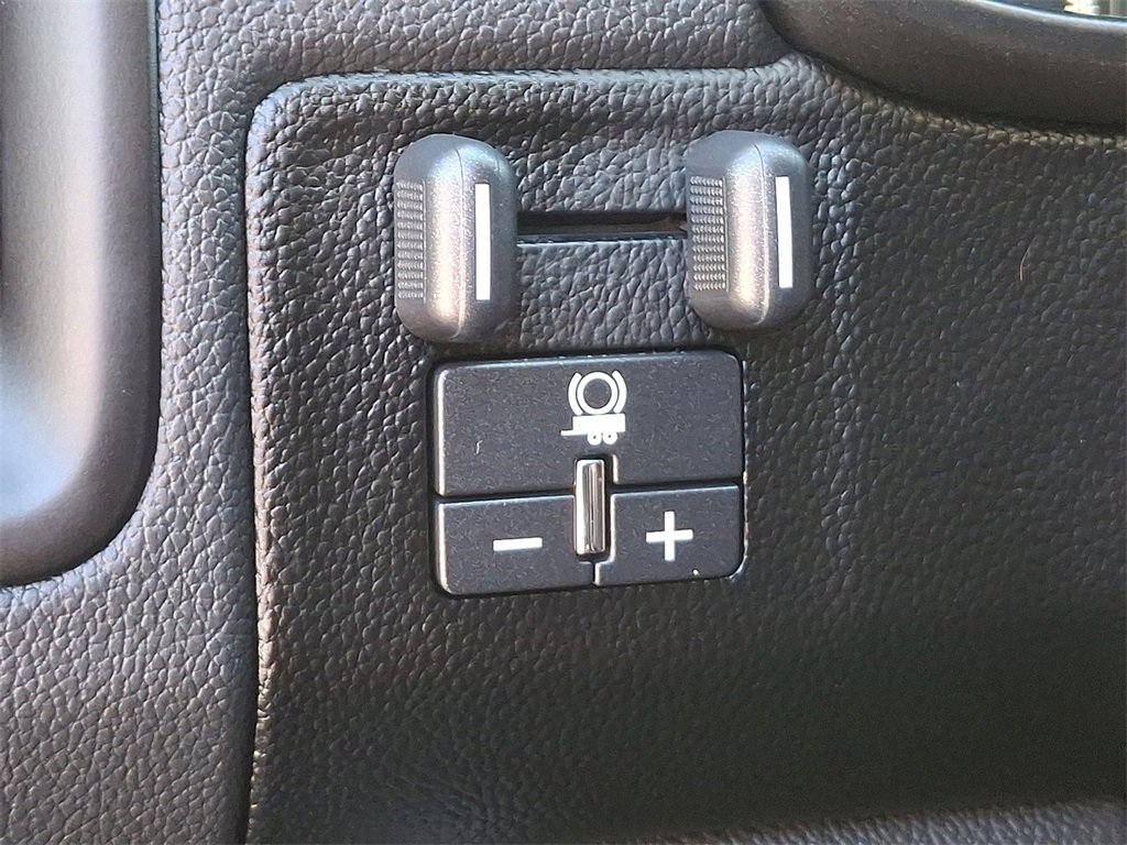 Used 2022 Chevrolet Colorado ZR2 w/ Colorado ZR2 Bison Edition image 23