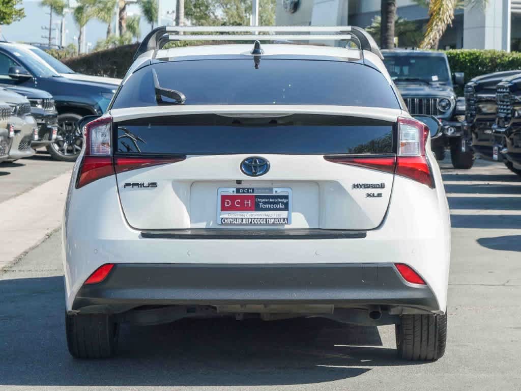 Used 2022 Toyota Prius FWD image 5
