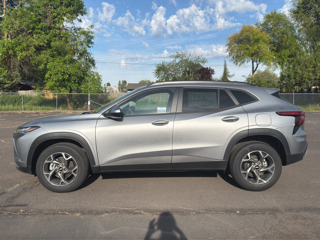 New 2025 Chevrolet Trax LT FWD image 18