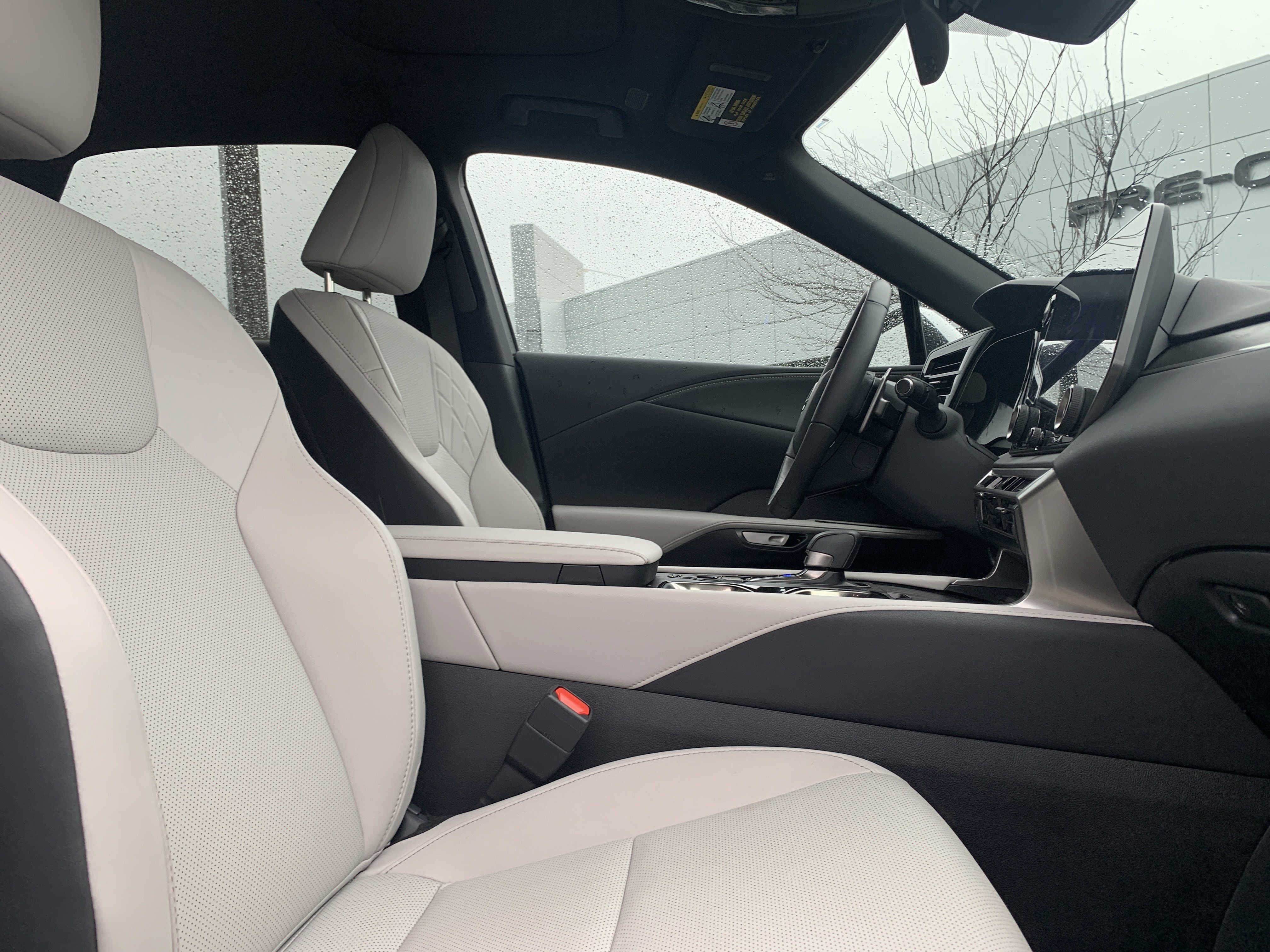 Used 2025 Lexus RX 350 Premium image 35