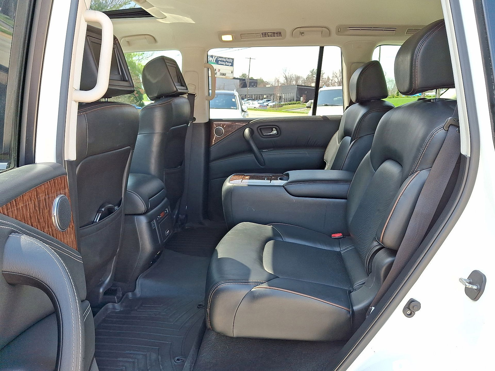 Used 2017 Nissan Armada Platinum w/ Captain Seat Package image 20