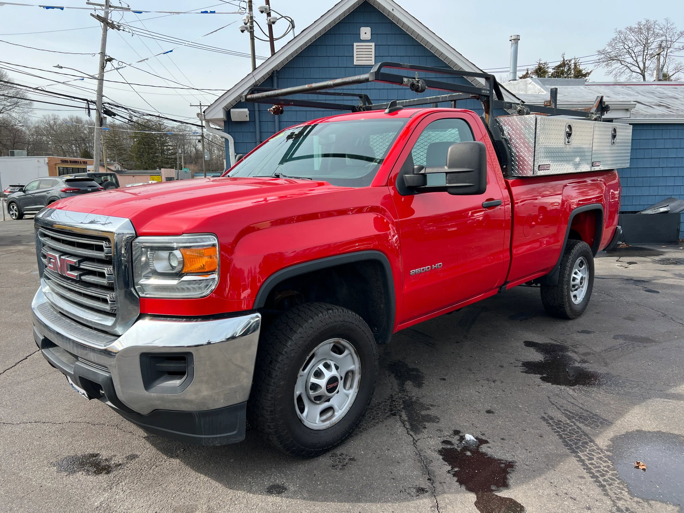 Used 2018 GMC Sierra 2500 2WD Regular Cab image 2