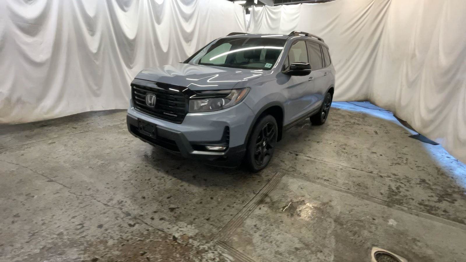 Certified 2024 Honda Passport Black Edition image 11