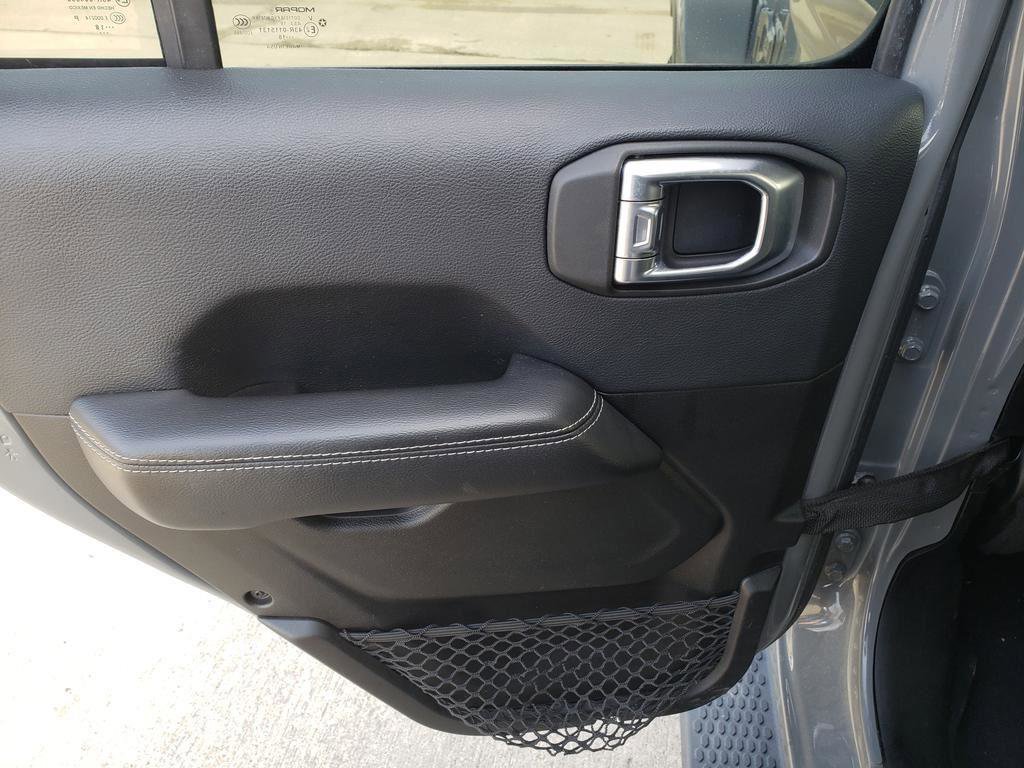 Used 2018 Jeep Wrangler Unlimited Sahara w/ Cold Weather Group image 19