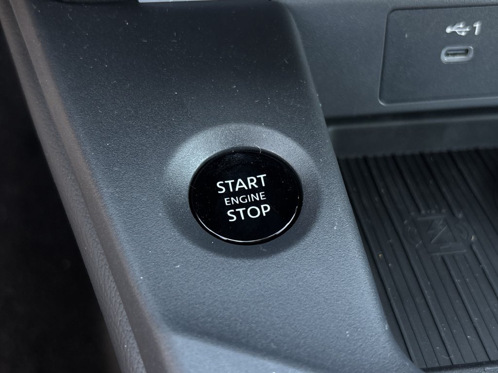 New 2027 Nissan Sentra SR FWD image 14