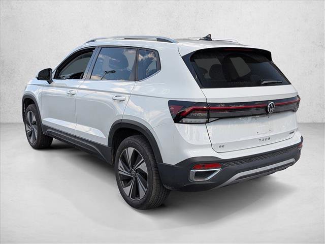 Used 2025 Volkswagen Taos SE AWD/4WD image 7
