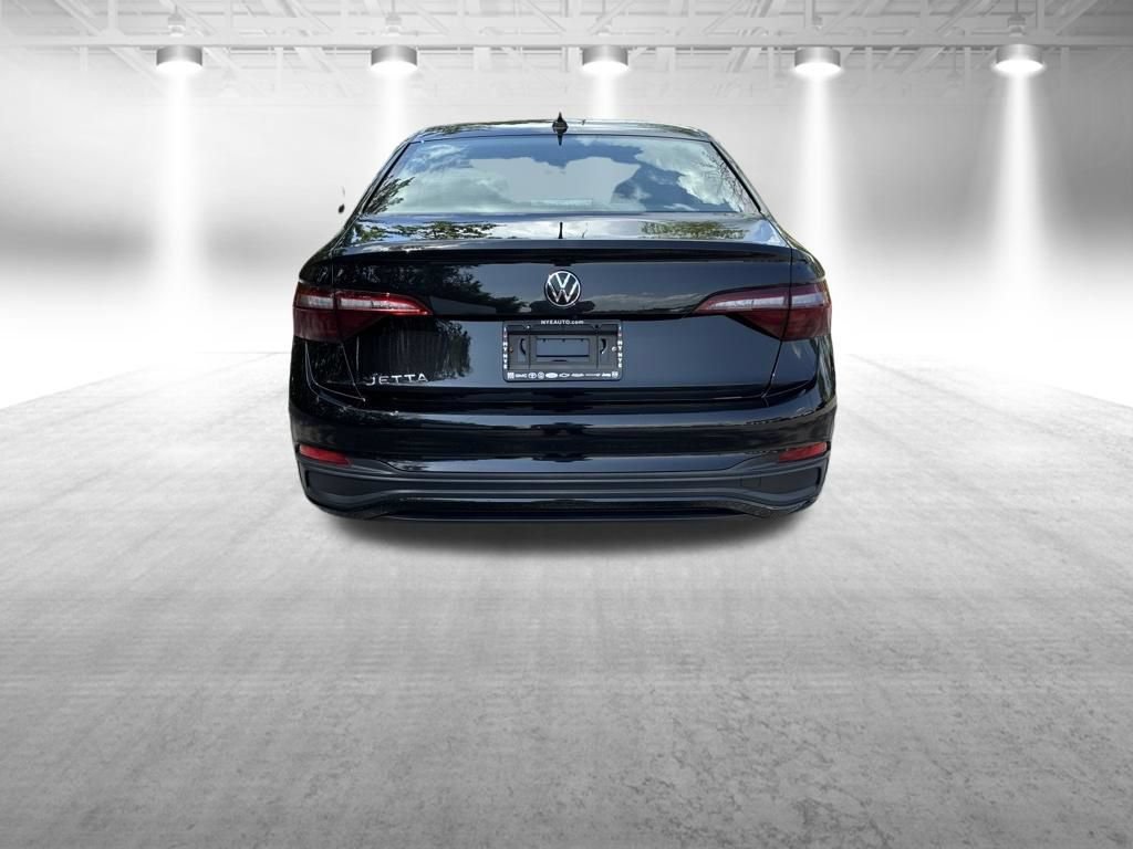 Used 2024 Volkswagen Jetta S FWD image 5