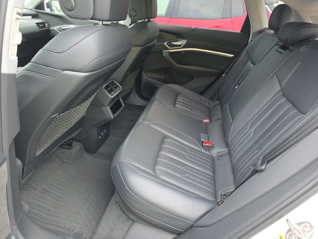 Used 2021 Audi e-tron Prestige AWD/4WD image 6