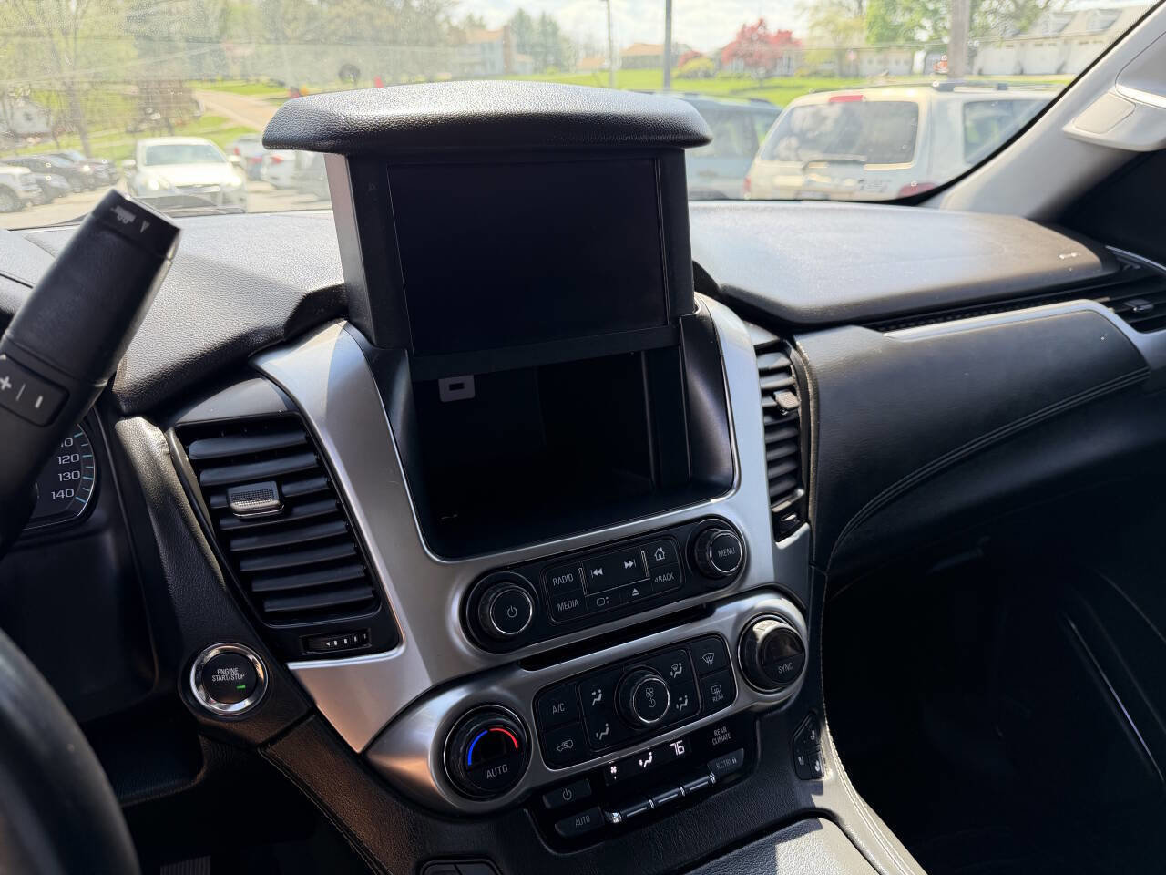 Used 2017 Chevrolet Suburban Premier AWD/4WD image 18