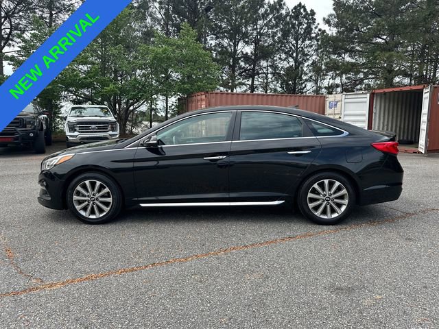 Used 2017 Hyundai Sonata Limited w/ Tech Package 03 FWD image 4
