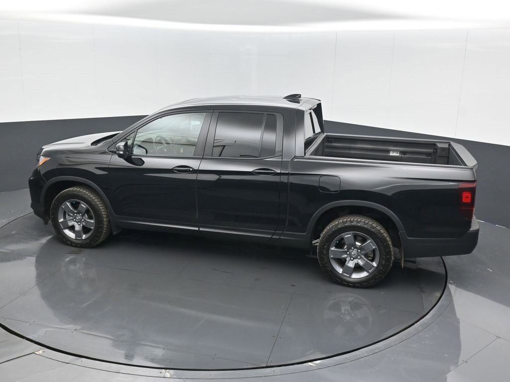 Certified 2025 Honda Ridgeline TrailSport image 15