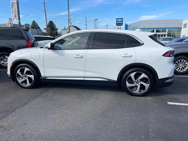 Used 2023 VinFast VF 8 Eco image 4