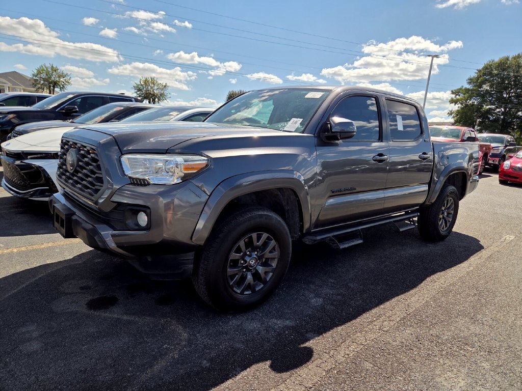 Used 2021 Toyota Tacoma SR5 RWD image 4