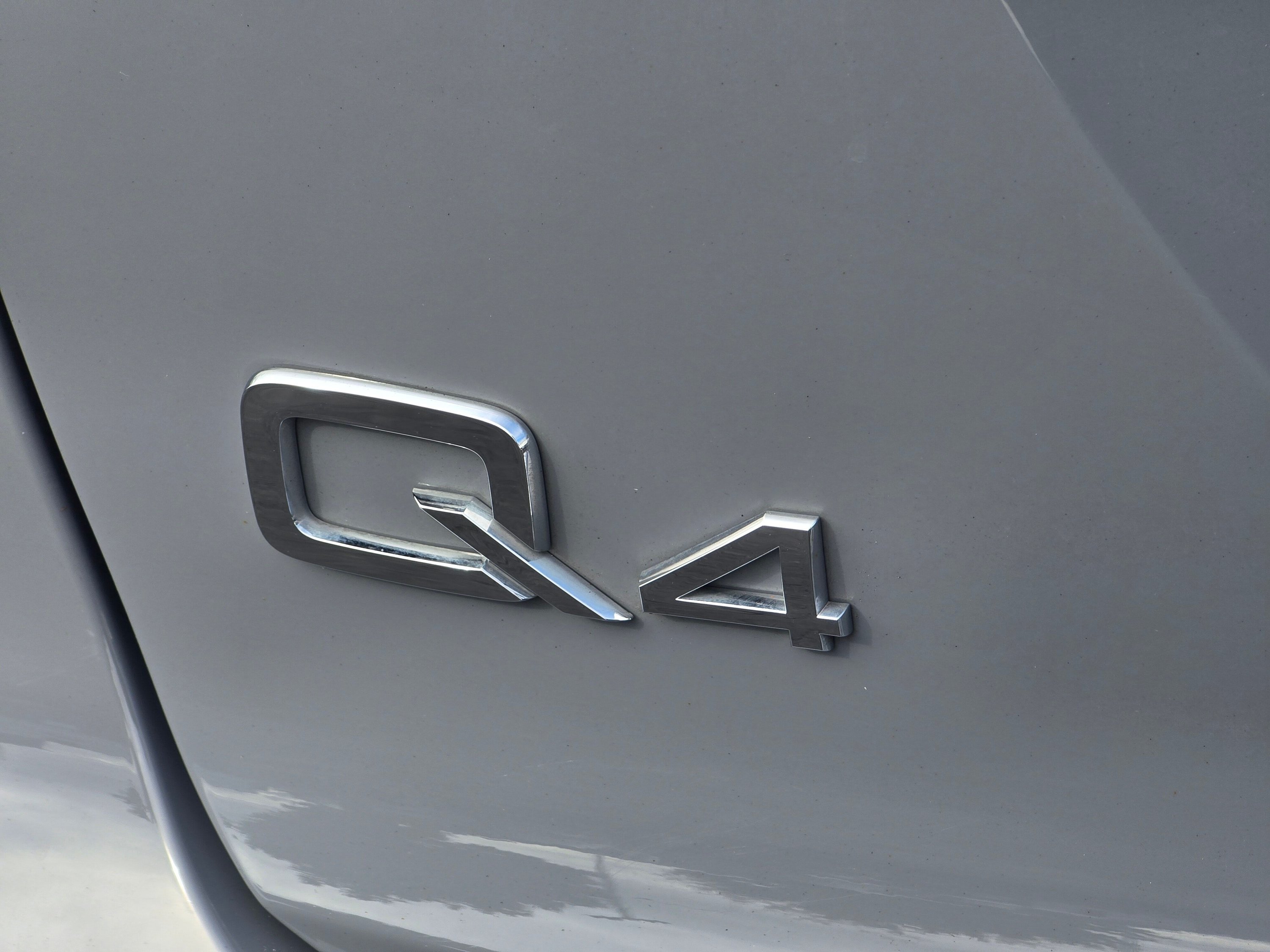 Used 2023 Audi Q4 e-tron Premium Plus AWD/4WD image 33
