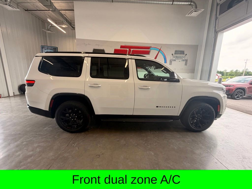 Used 2025 Jeep Wagoneer Series II AWD/4WD image 5