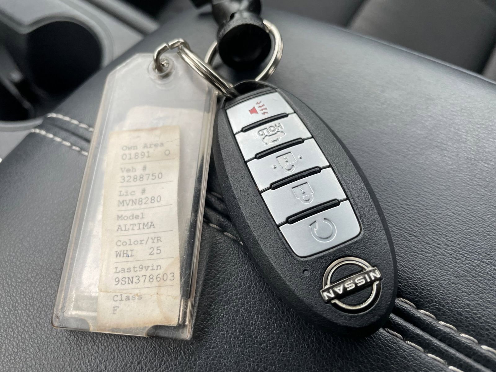 Used 2025 Nissan Altima 2.5 SV image 21