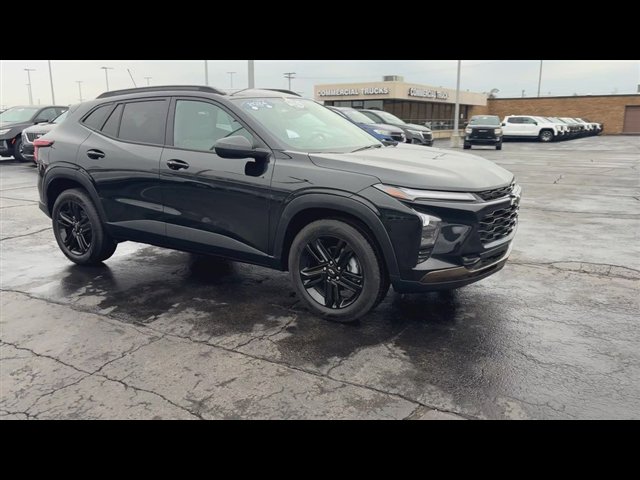 Certified 2024 Chevrolet Trax ACTIV w/ Sunroof Package image 2