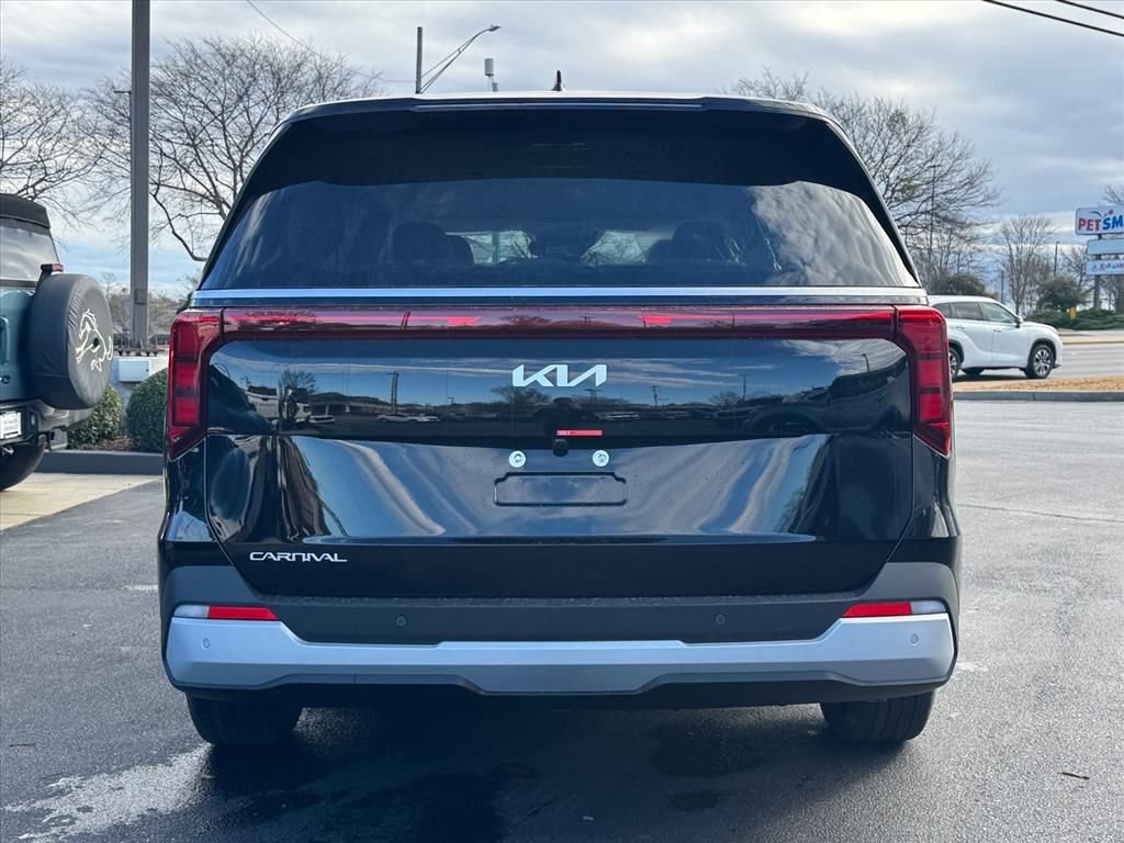 New 2026 Kia Carnival FWD image 4