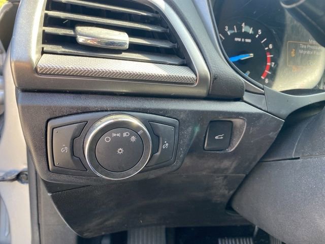 Used 2017 Ford Fusion SE image 21