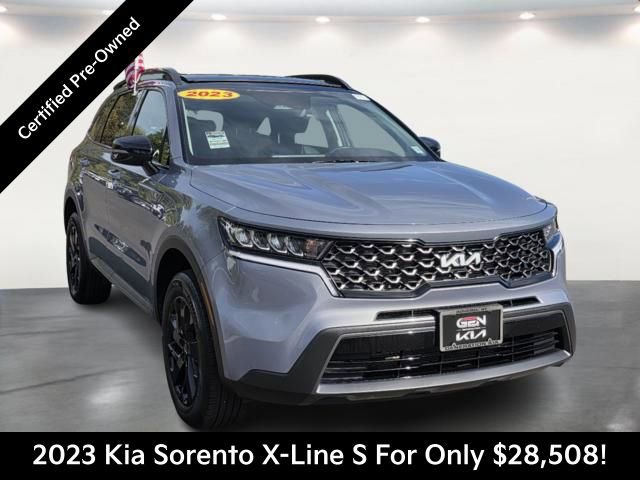 Used 2023 Kia Sorento S w/ Panoramic Sunroof Package