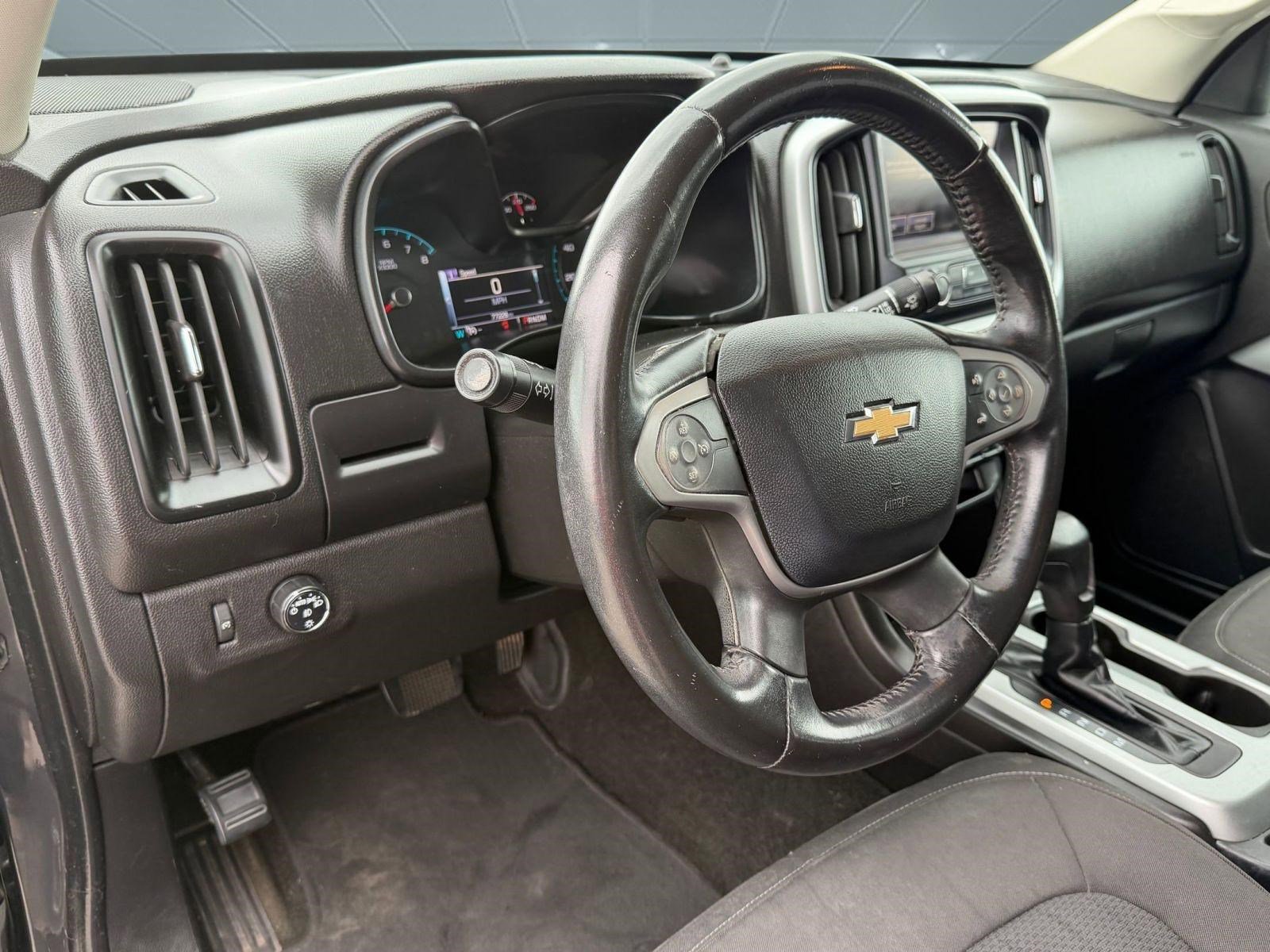 Used 2016 Chevrolet Colorado LT w/ LT Convenience Package image 4