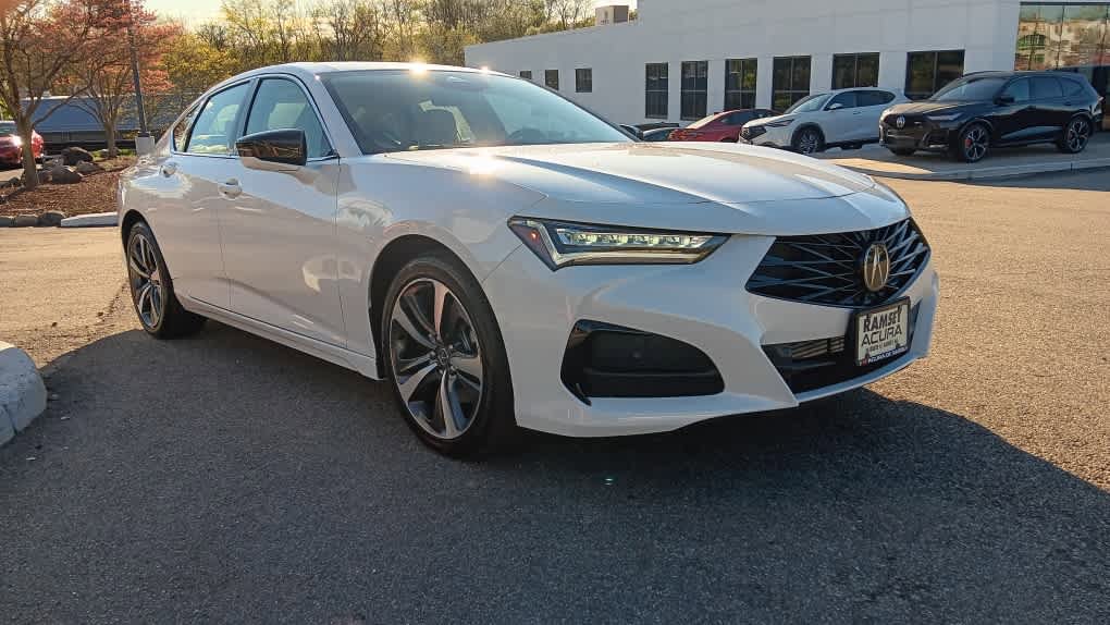 Used 2025 Acura TLX w/ Technology Package image 7