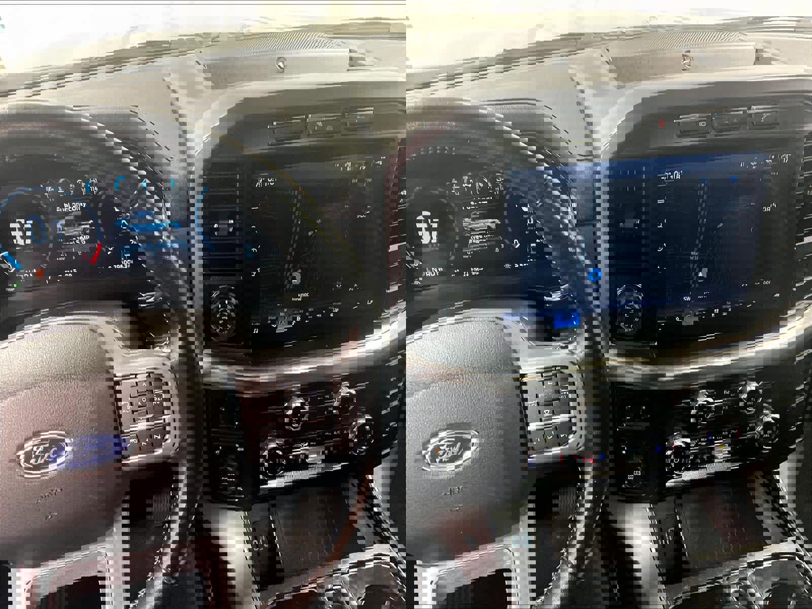 Used 2022 Ford F150 Lariat w/ Equipment Group 502A High image 36