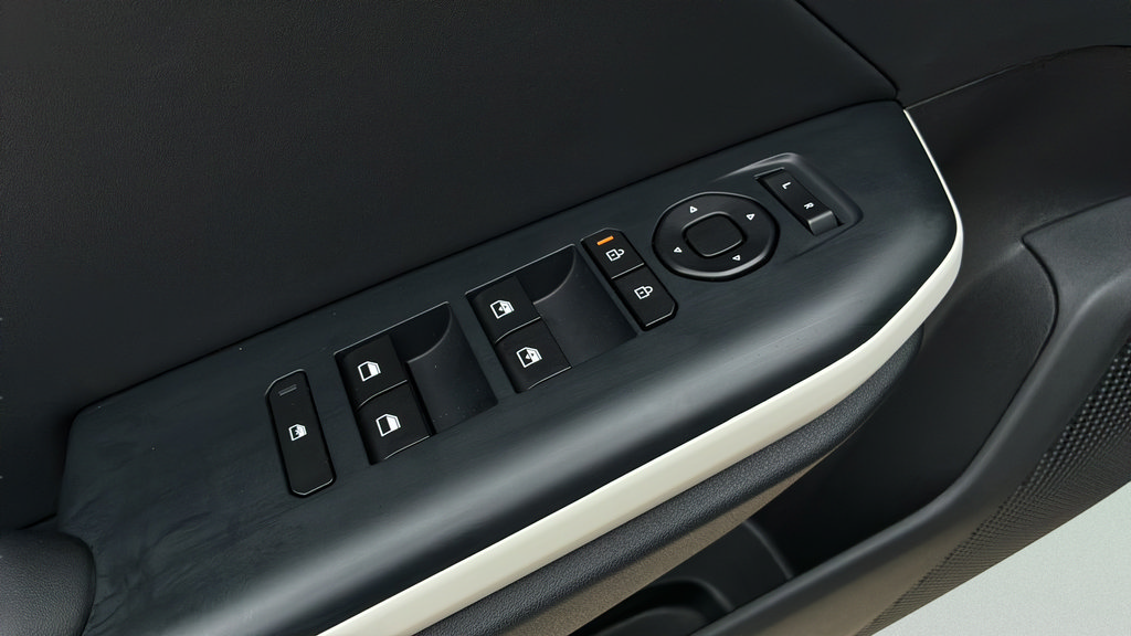 New 2026 Kia K4 EX FWD image 11