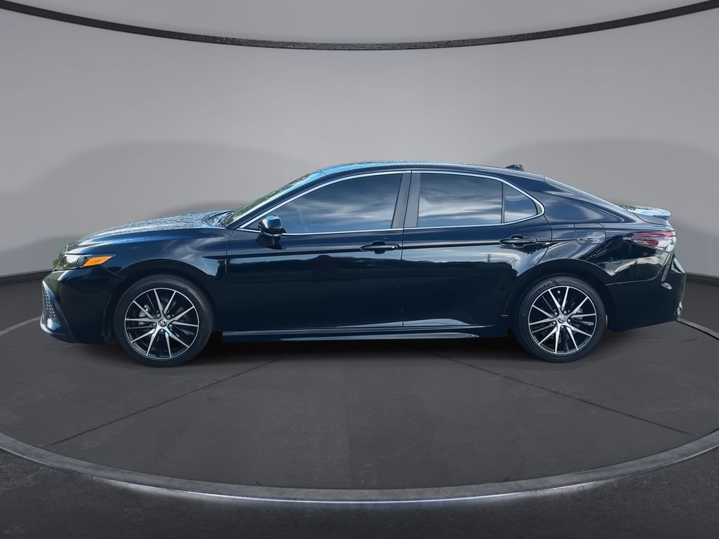 Used 2023 Toyota Camry SE FWD image 5