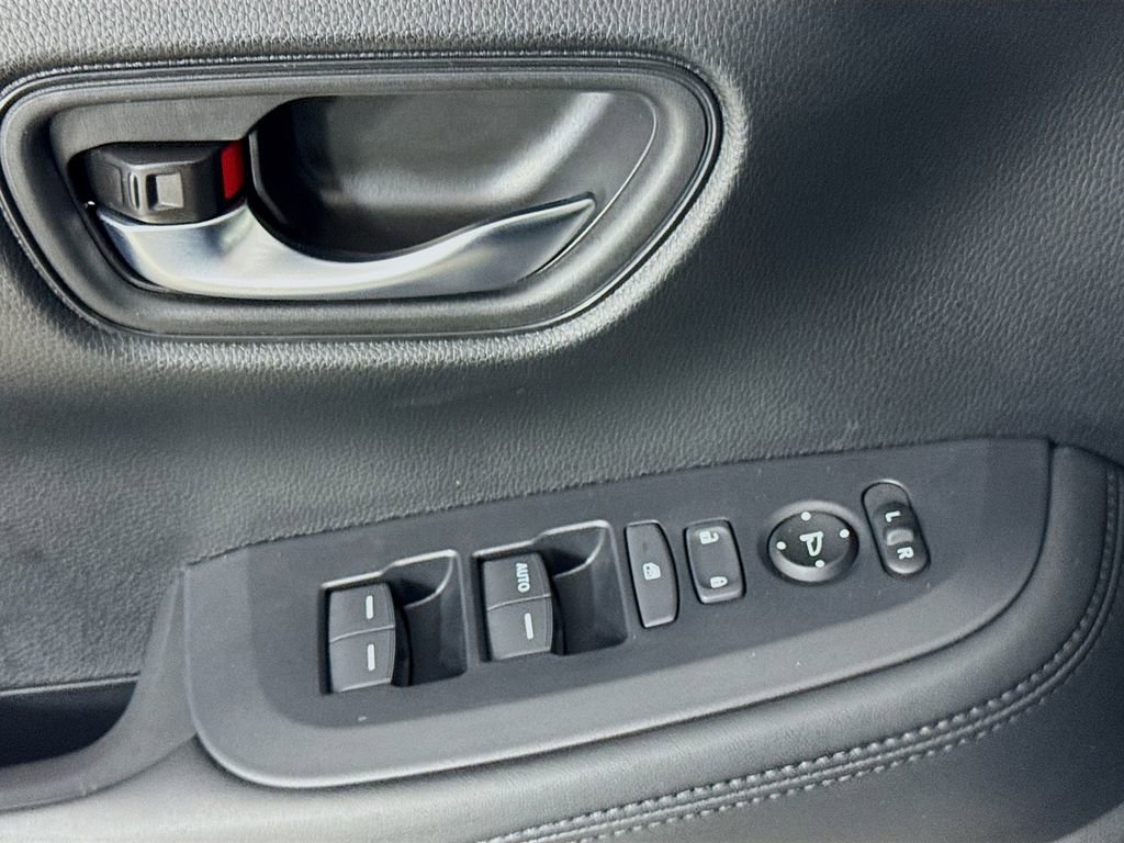 Used 2024 Honda HR-V LX image 22