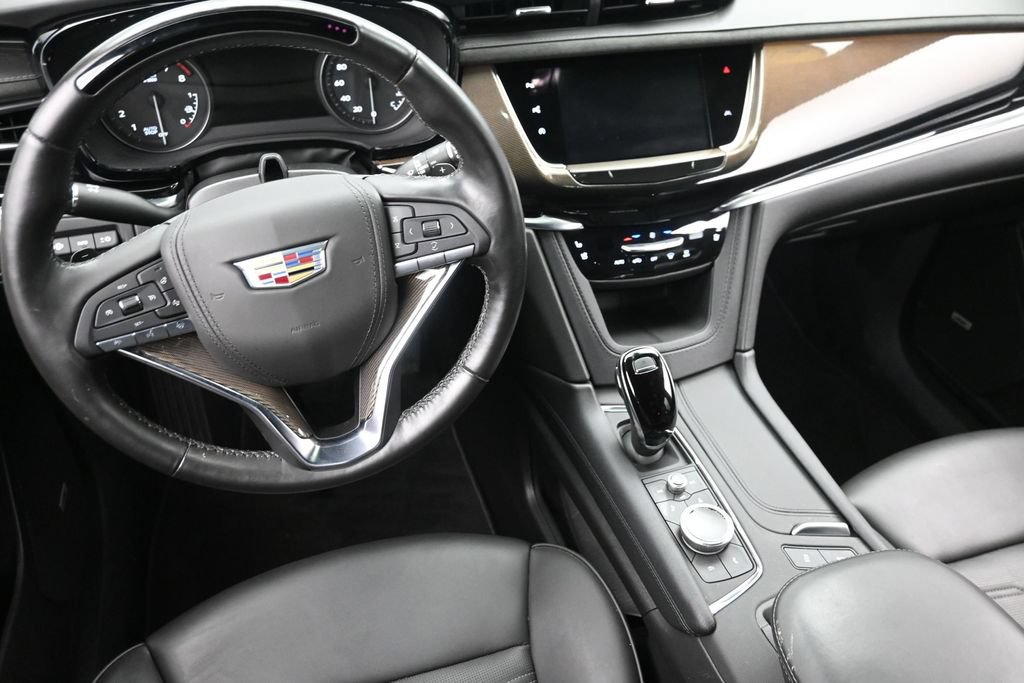 Certified 2025 Cadillac XT6 Premium Luxury w/ Platinum Package AWD/4WD image 15